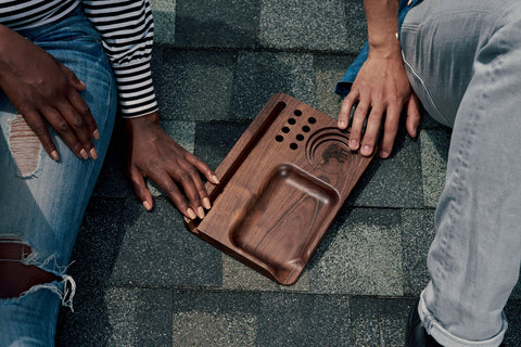 How to Choose the Right Cannabis Accessories for Your Needs